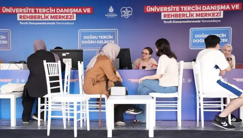 İstanbul'da Üniversite Tercih Danışma Merkezleri Açıldı! İşte Yerleri
