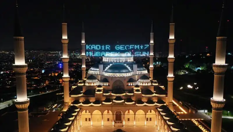 Kadir Gecesi 2025: Ramazan Ayının En Özel Günü Ne Zaman?
