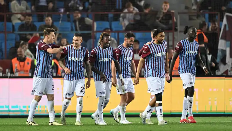 Trabzonspor'da Şok Sakatlık: Fenerbahçe Derbisine Eksik Kadro ile Çıkacaklar