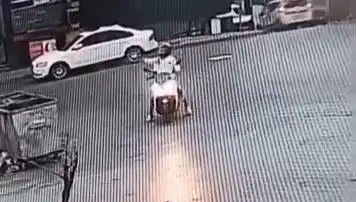 İstanbul'da AVM'de Şok Olay: Ateş Açıldı, Panik Ortamı!