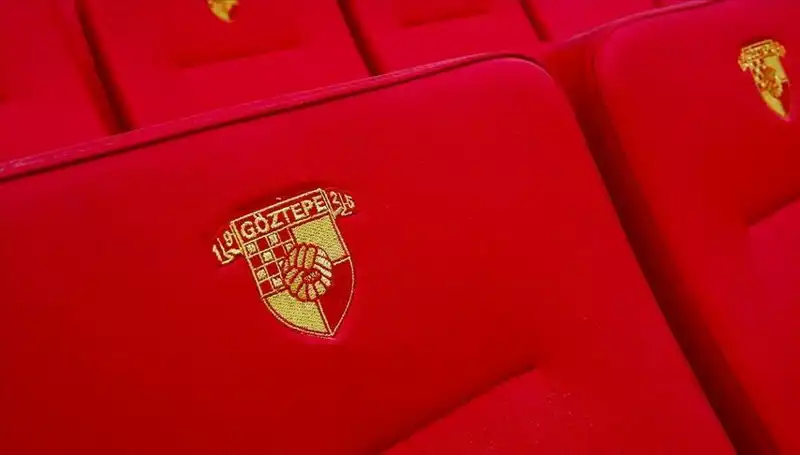 Göztepe, Transfer Pazarında Bombayı Patlattı: Junior Olaitan ile El Sıkıştı