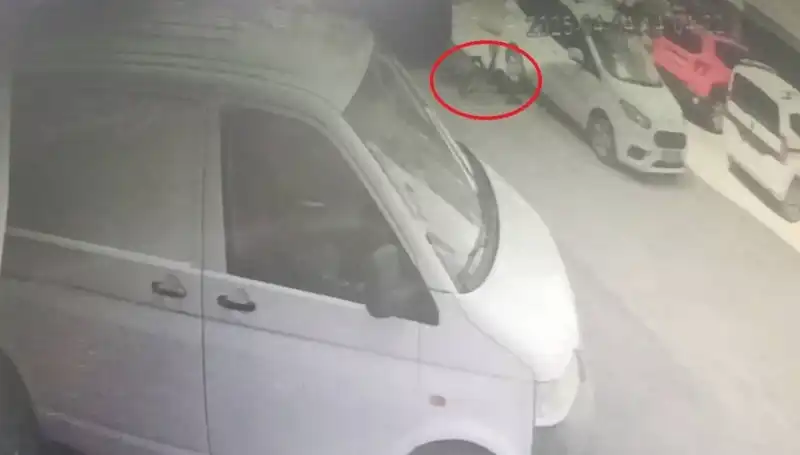 Bisiklet Sürerken Akıl Almaz Kaza: Çocuk Ölümden Döndü