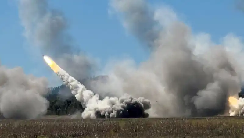 Avustralya'nın Askeri Tarihinde Bir İlk: HIMARS ile Tatbikat Gerçekleştirildi