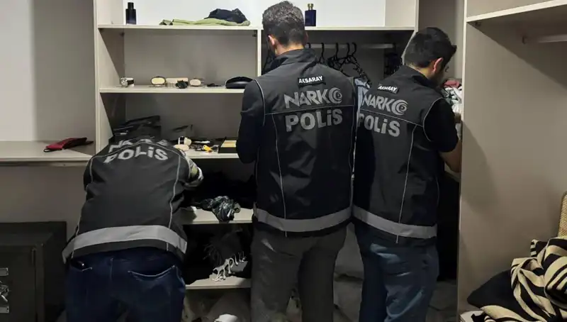 Uyuşturucu Operasyonunda F Serisi Dolar Ele Geçirildi: Ne Anlama Geliyor?