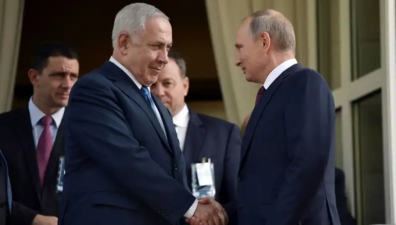 Putin ve Netanyahu'nun Tarihi Telefon Görüşmesi: Yüzleşen Sosyal ve Siyasi Dinamikler